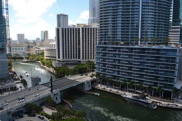 3 of 30 - 475 Brickell Avenue #1814, Miami, FL