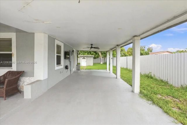 4 of 32 - 20340 Nw 42nd Avenue, Miami Gardens, FL