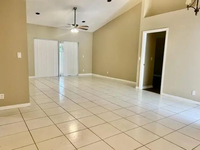 5 of 21 - 7570 Nw 47th Avenue, Coconut Creek, FL