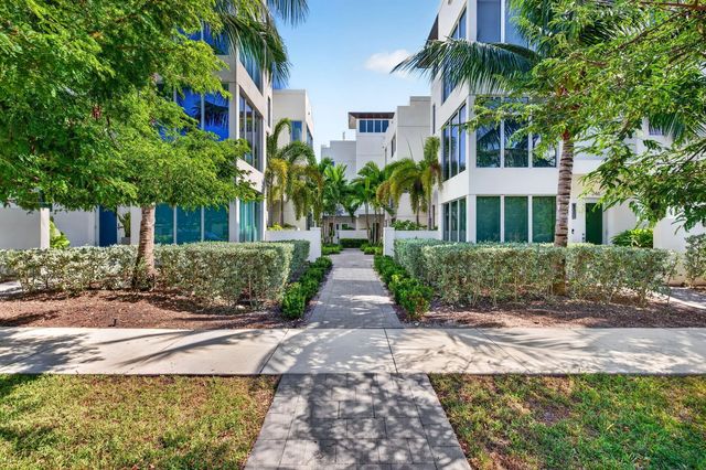 244 Garden Court, Lauderdale-By-The-Sea