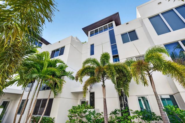2 of 67 - 244 Garden Court, Lauderdale-By-The-Sea, FL