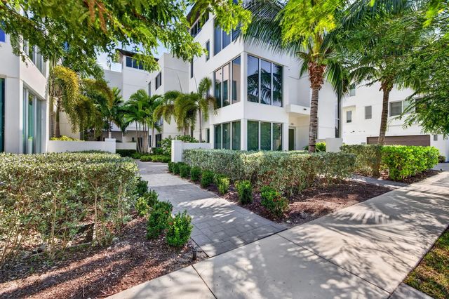 3 of 67 - 244 Garden Court, Lauderdale-By-The-Sea, FL