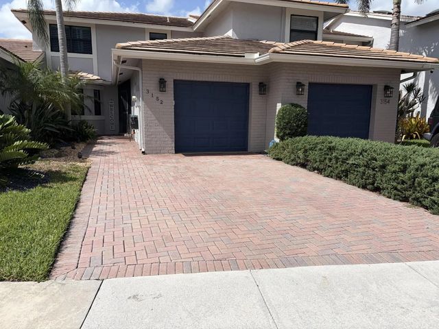 2 of 46 - 3152 Deer Creek Lake Shore Drive, Deerfield Beach, FL