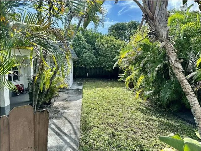 2 of 9 - 1480 Nw 20th Court, Fort Lauderdale, FL