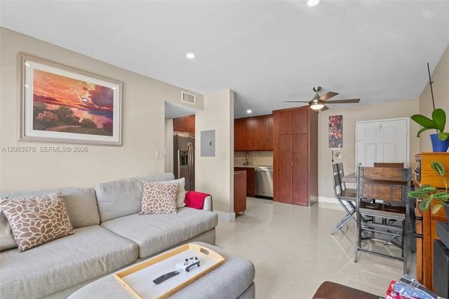 3 of 44 - N/A, Miami, FL