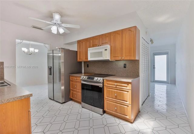 4 of 28 - 7100 Nw 66th Terrace, Tamarac, FL