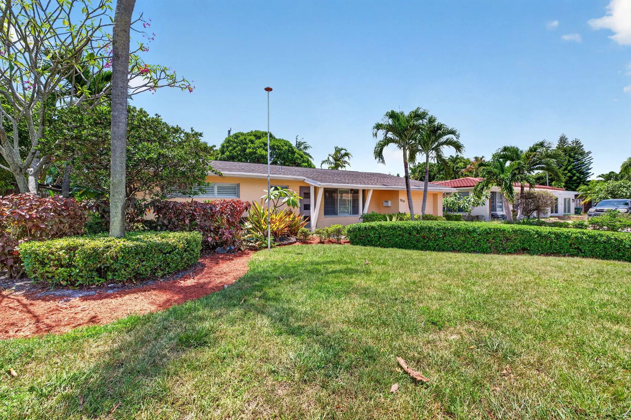 1858 Ne 34th Street, Oakland Park