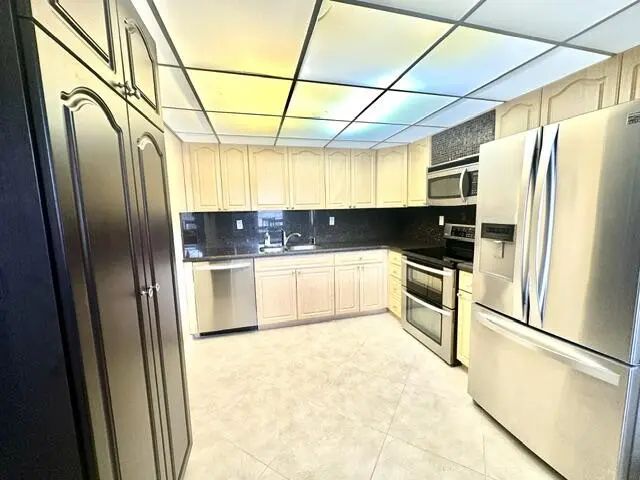 3 of 55 - 1049 Lincoln C, Boca Raton, FL