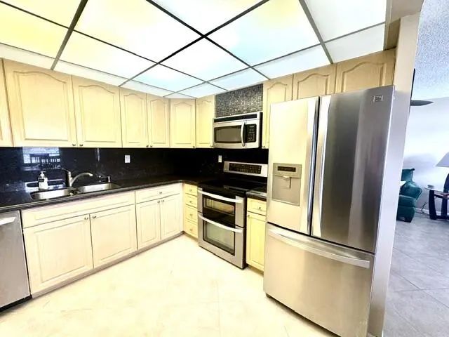 5 of 55 - 1049 Lincoln C, Boca Raton, FL