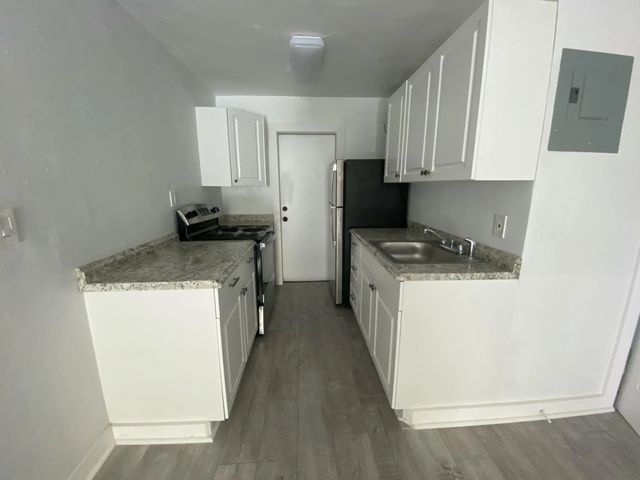 4 of 8 - 517 Nw 15th Terrace, Fort Lauderdale, FL