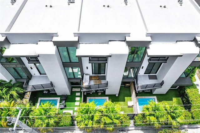 3 of 18 - 1054 N Victoria Park Road, Fort Lauderdale, FL
