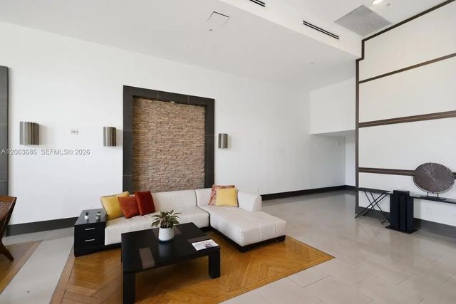 3 of 36 - 4242 Nw 2nd Street #807, Miami, FL