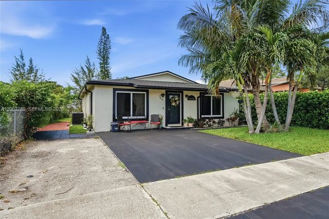 3 of 31 - 266 Sw 7th Court, Deerfield Beach, FL