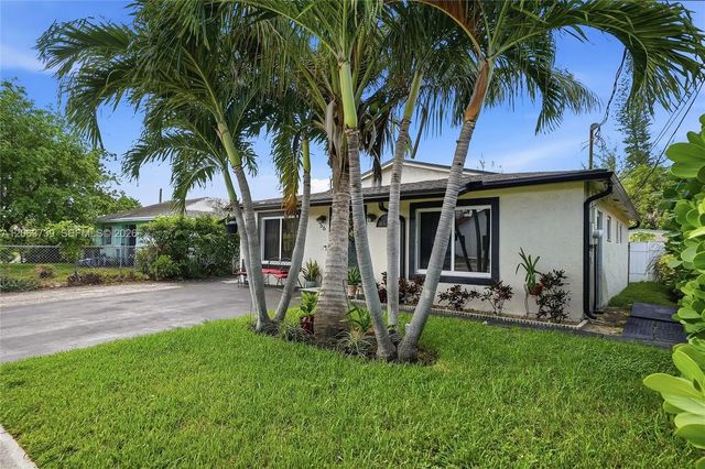 4 of 31 - 266 Sw 7th Court, Deerfield Beach, FL