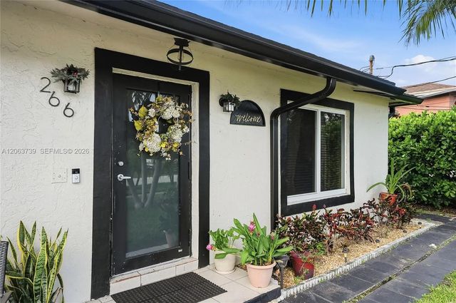 5 of 31 - 266 Sw 7th Court, Deerfield Beach, FL