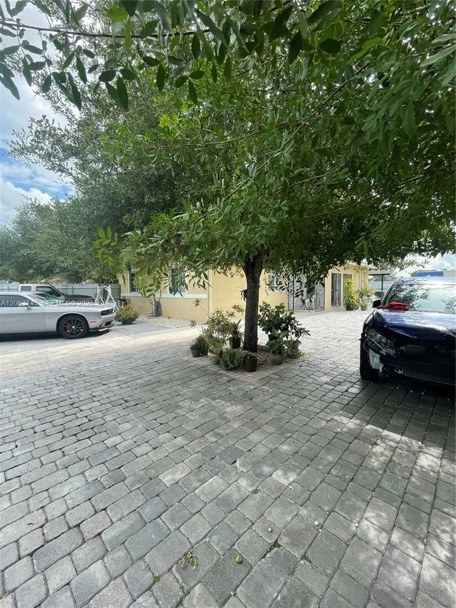 2 of 17 - 20764 Nw 31st Avenue, Miami Gardens, FL