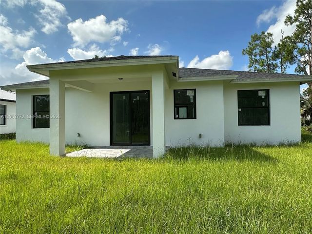 4 of 29 - 3525 43 Avenue #n.e, Naples, FL