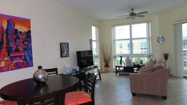 4 of 19 - 806 E Windward Way #604, Lantana, FL