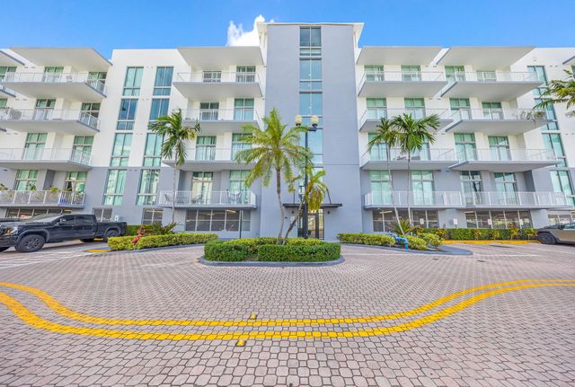 2100 Van Buren Street #206, Hollywood