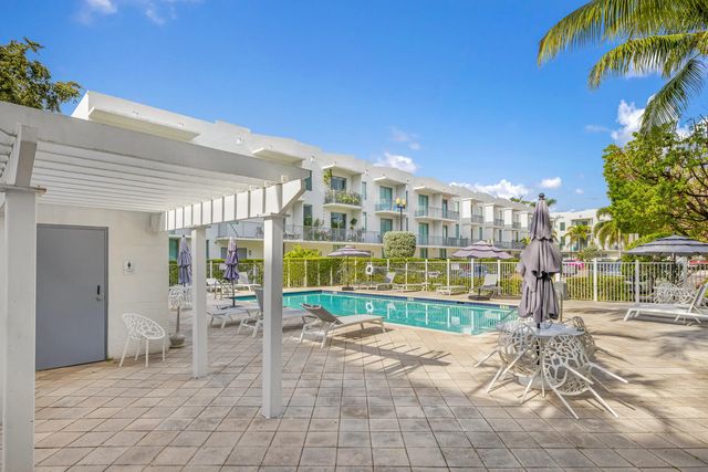 4 of 28 - 2100 Van Buren Street #206, Hollywood, FL