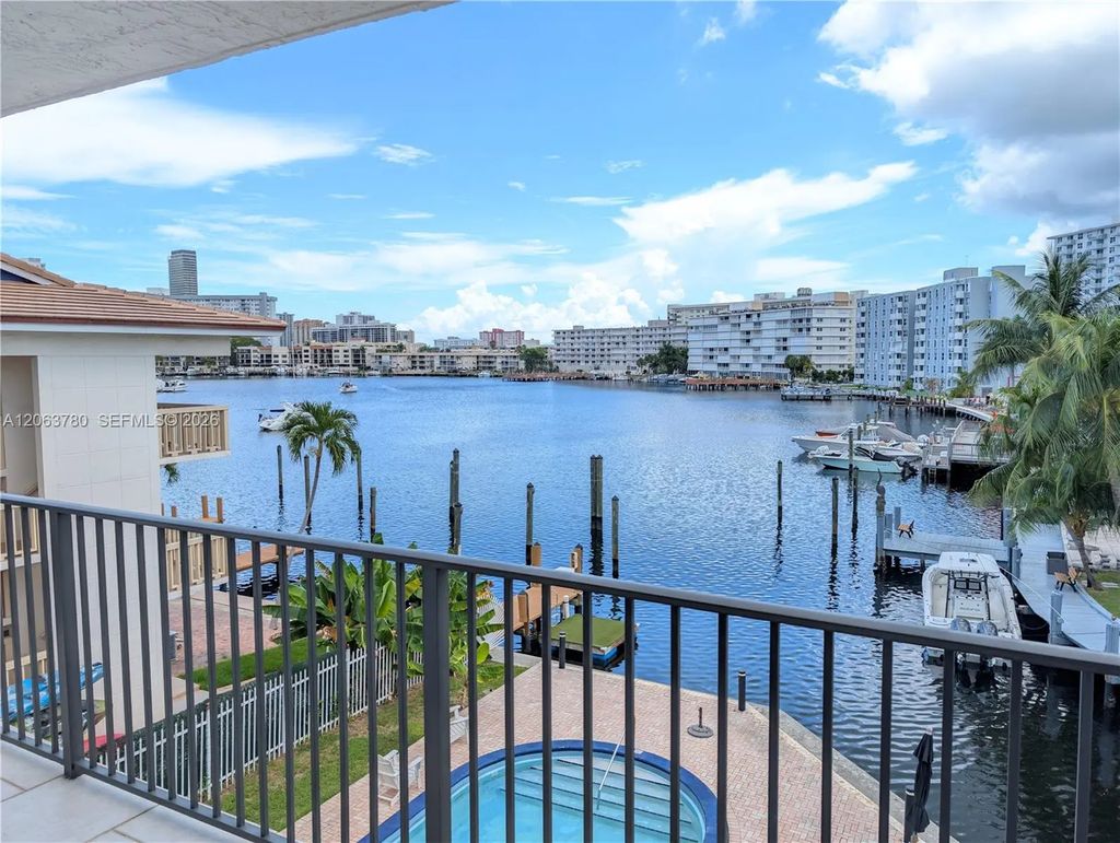 1900 Diana Drive #3a, Hallandale Beach