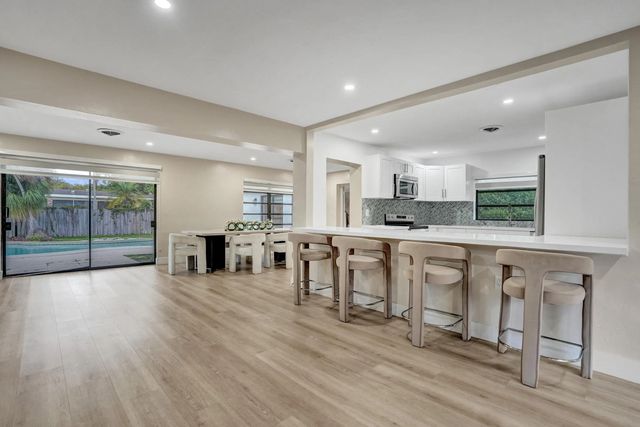 5 of 35 - 885 Azalea Court, Plantation, FL