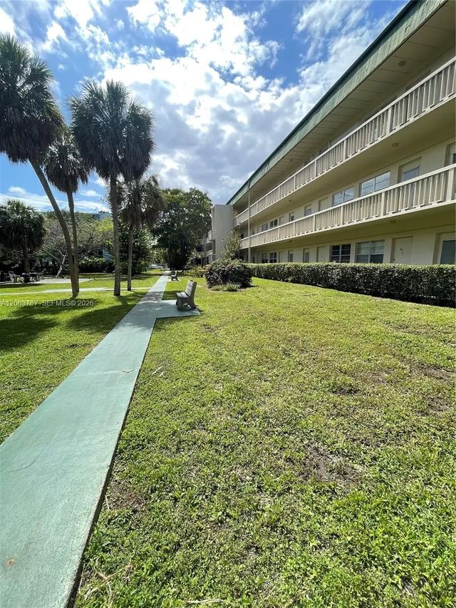 3 of 21 - 1420 Atlantic Shores Boulevard #130, Hallandale Beach, FL