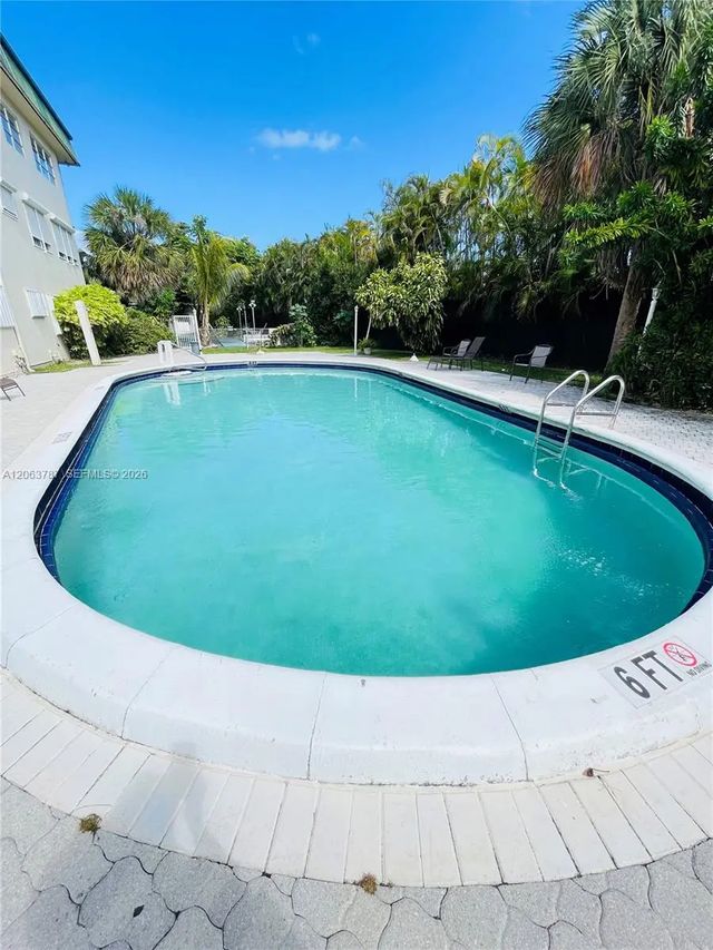 5 of 21 - 1420 Atlantic Shores Boulevard #130, Hallandale Beach, FL