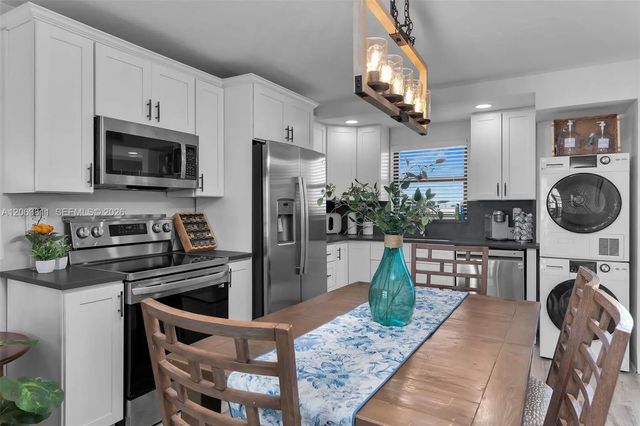 2 of 43 - 1011 Anglers Cove #h403, Marco Island, FL