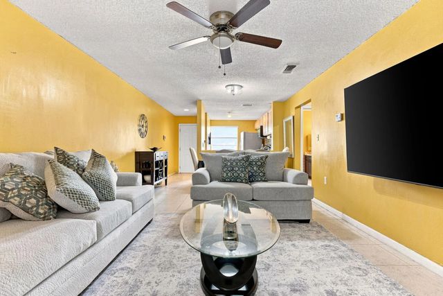 2232 Sw 81st Avenue, Miramar