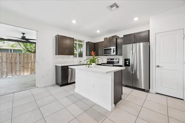 3 of 22 - 2478 Se 10th Court, Homestead, FL