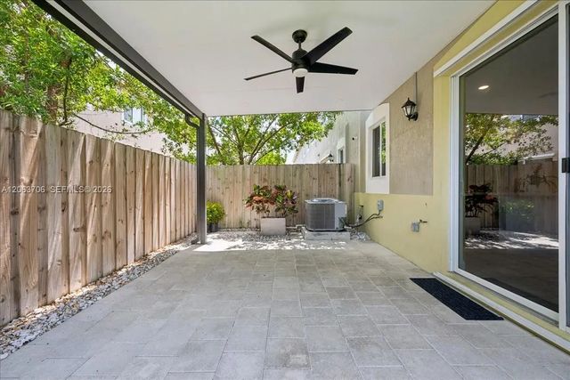 5 of 22 - 2478 Se 10th Court, Homestead, FL