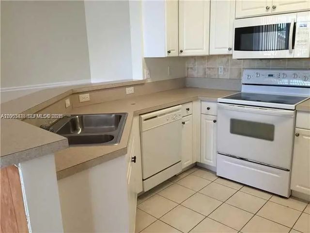 3 of 16 - 4704 Sw 160th Avenue #222, Miramar, FL