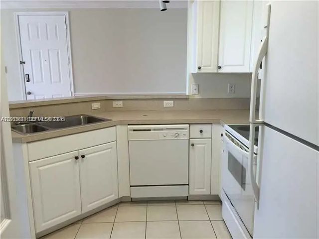 4 of 16 - 4704 Sw 160th Avenue #222, Miramar, FL