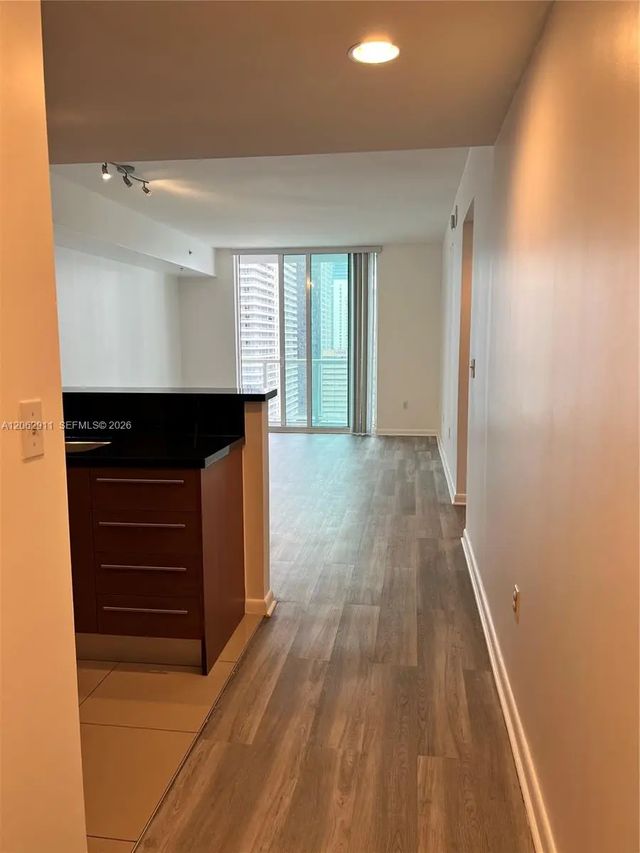 3 of 24 - 244 Biscayne Boulevard #2609, Miami, FL