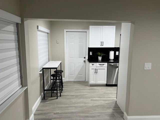 4 of 10 - 601 Nw 2nd Street #1, Delray Beach, FL