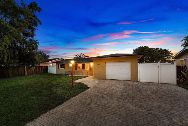 4 of 41 - 5811 Sw 53rd Terrace, Davie, FL