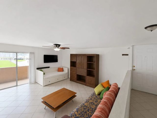 2 of 11 - 4850 Sw 63rd Terrace #413, Davie, FL