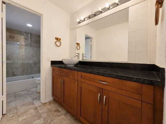 5 of 11 - 4850 Sw 63rd Terrace #413, Davie, FL