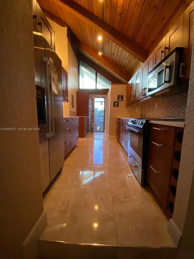 4 of 22 - 485 N University Drive #3-6, Plantation, FL