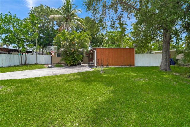2 of 34 - 308 Nw 27th Street, Wilton Manors, FL
