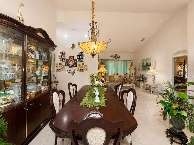 5 of 29 - 609 Sw Jada Road, Port St. Lucie, FL
