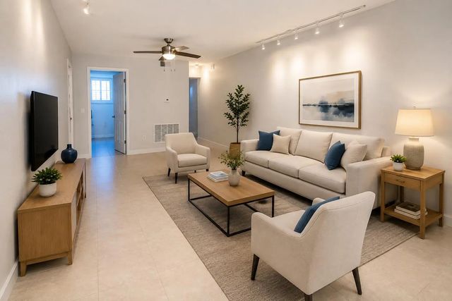 3 of 24 - 1900 Ne 8th Court #204, Fort Lauderdale, FL