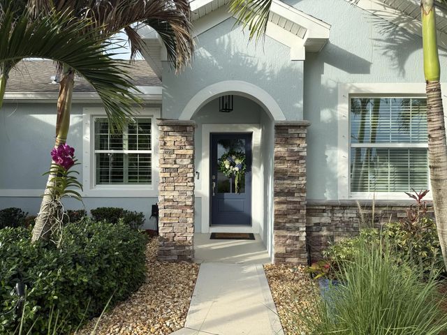 2 of 29 - 449 Sw Bradshaw Circle, Port St. Lucie, FL
