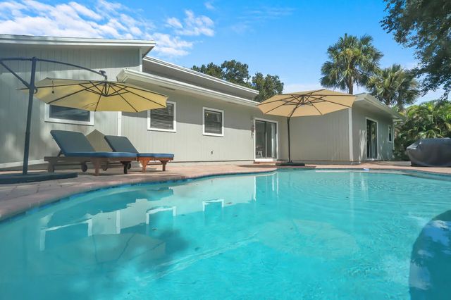 2 of 50 - 17644 Alexander Run, Jupiter Farms, FL