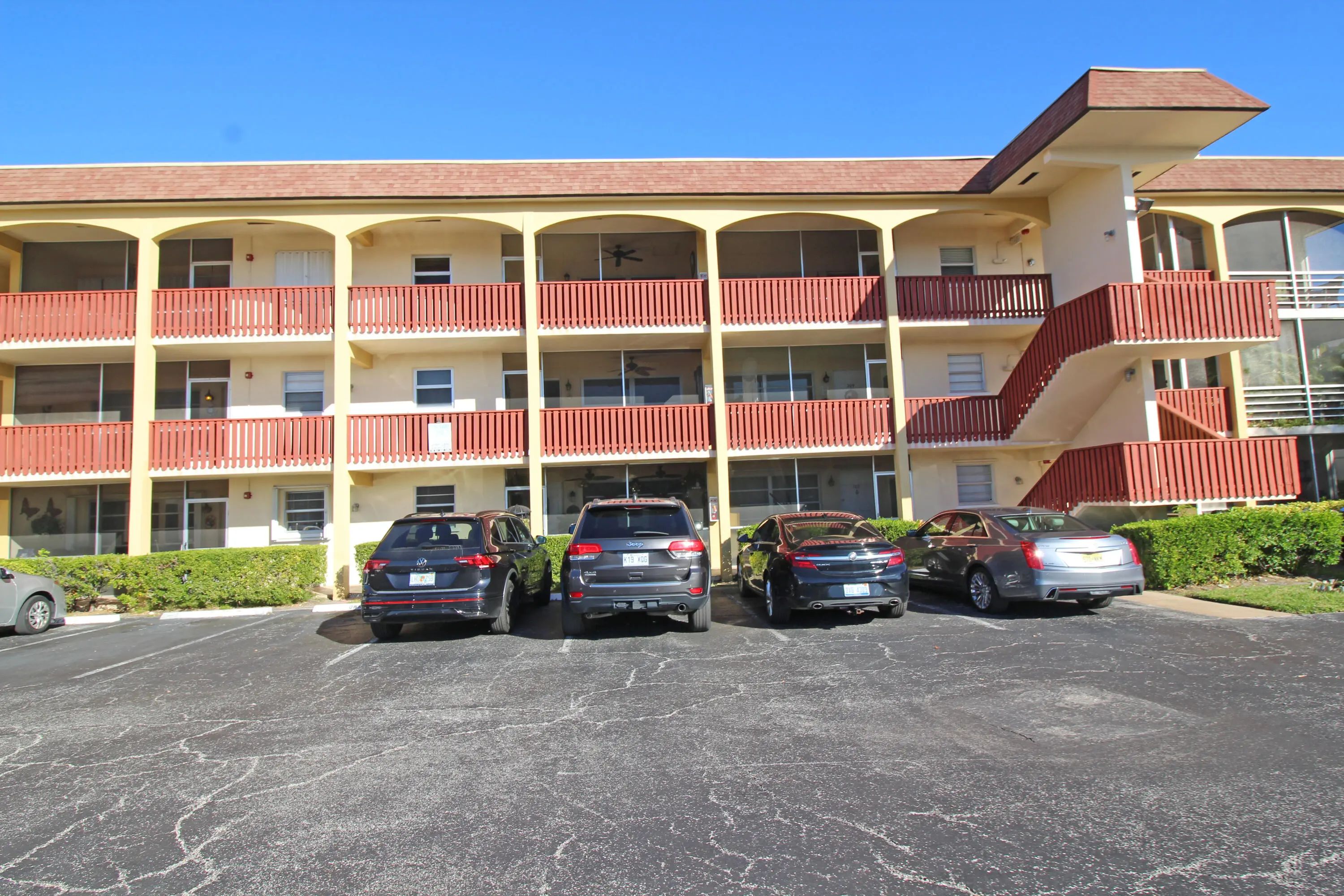 651 Pine Drive #101, Pompano Beach