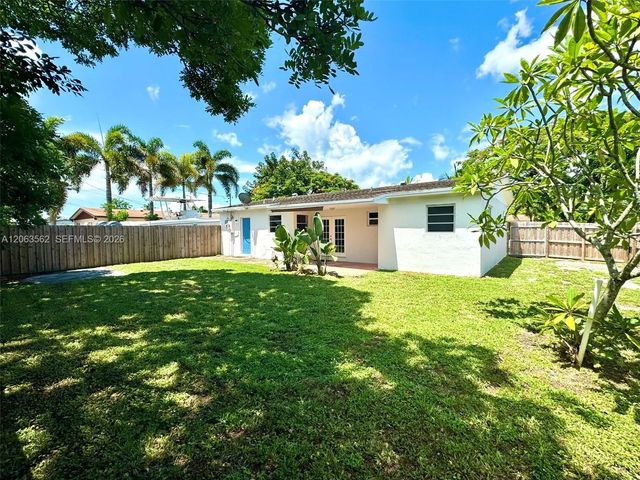 5 of 17 - 341 N 66th Avenue, Hollywood, FL