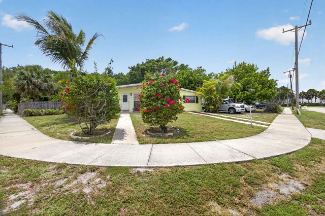 5 of 38 - 1220 Cherokee Street, Jupiter, FL