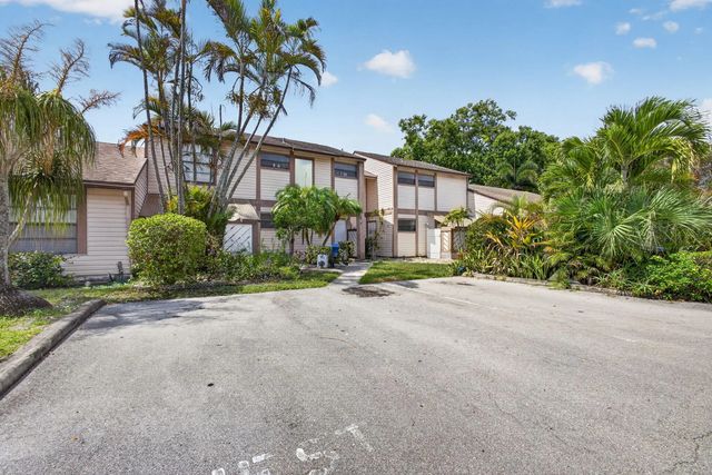 110 Sherwood Circle #4c, Jupiter