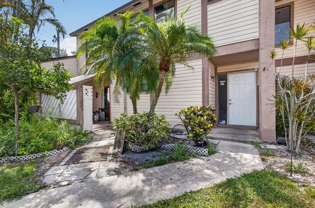 5 of 36 - 110 Sherwood Circle #4c, Jupiter, FL